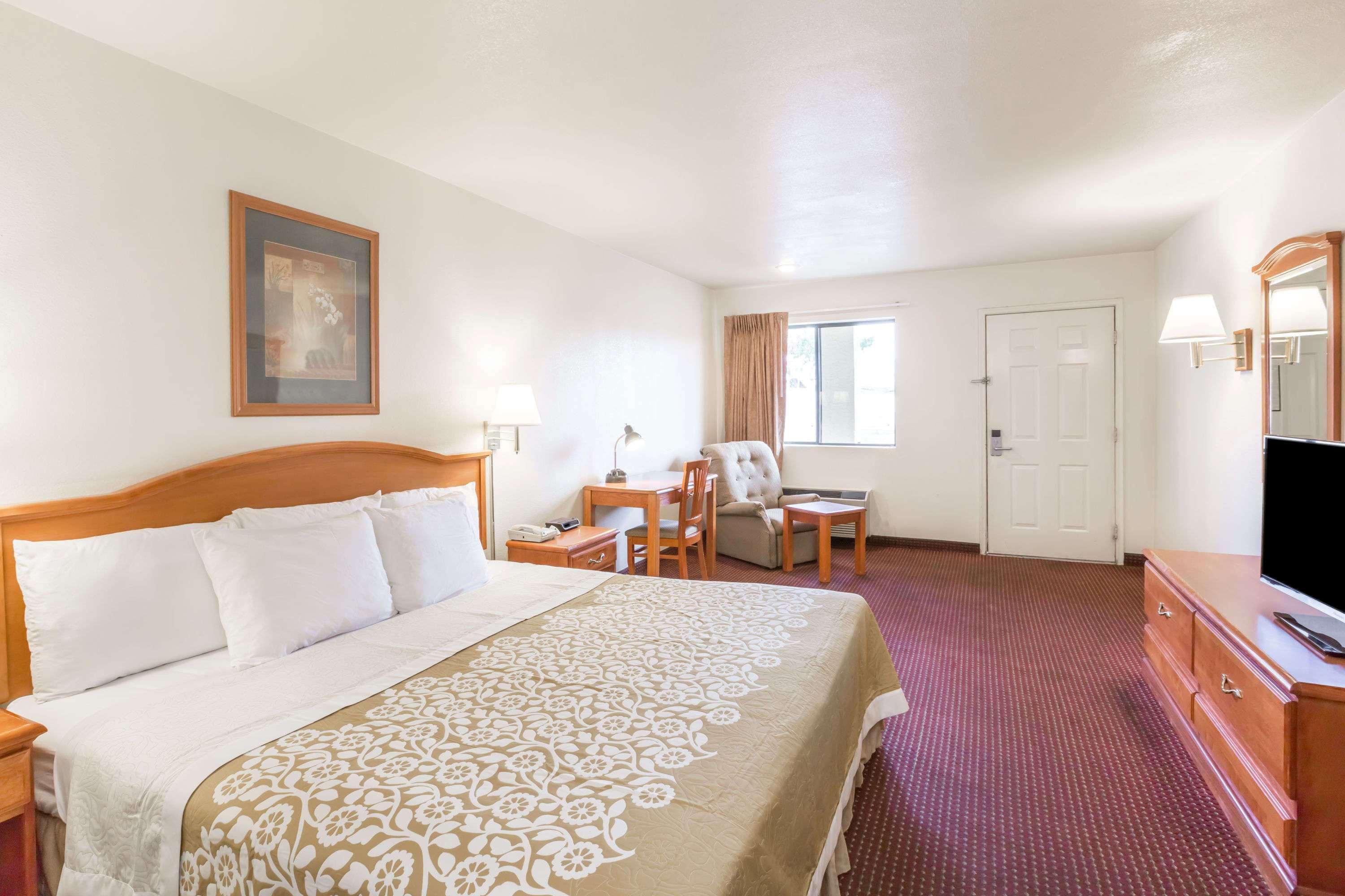 Days Inn By Wyndham Willcox Exterior photo