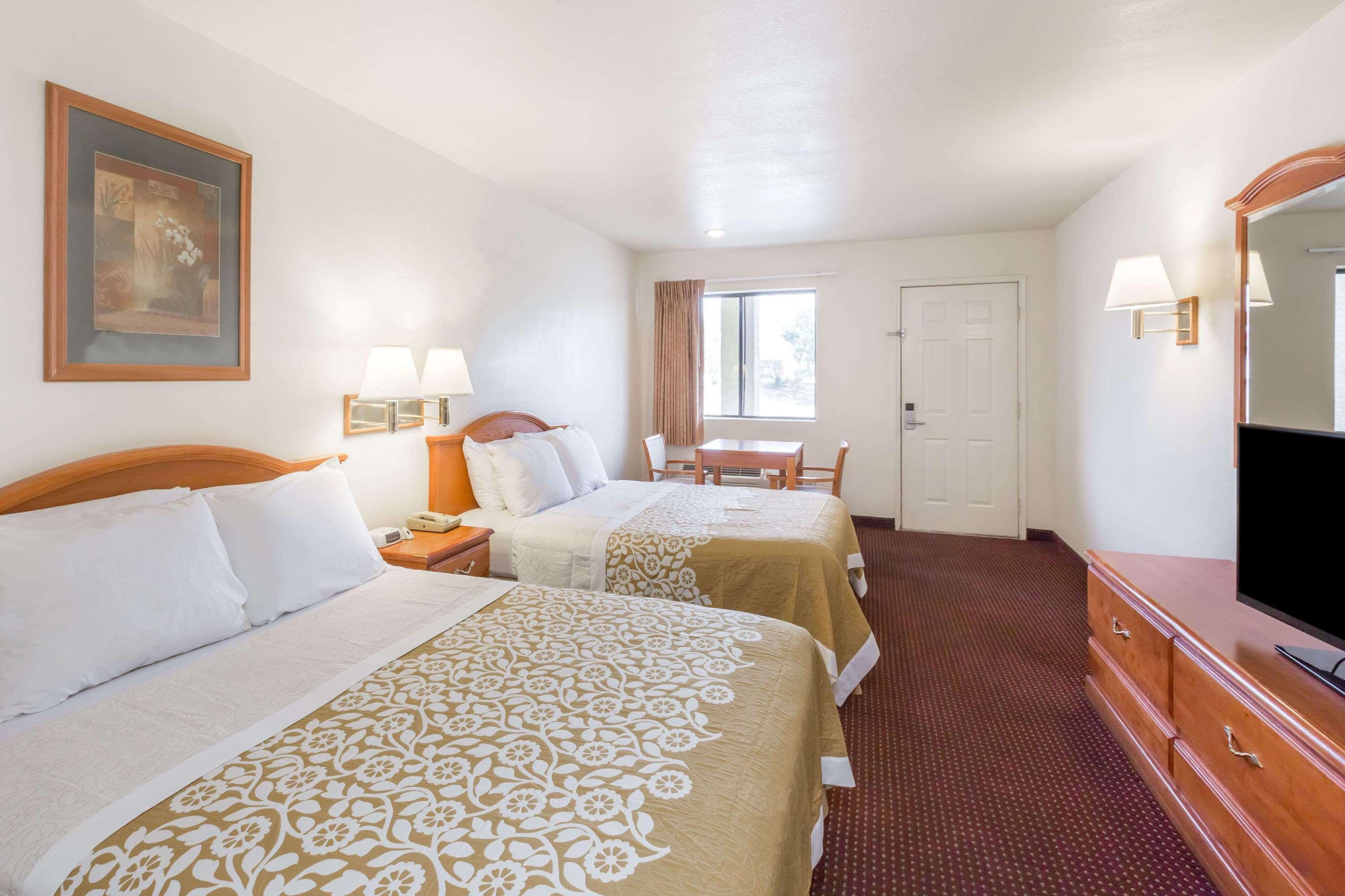 Days Inn By Wyndham Willcox Exterior photo